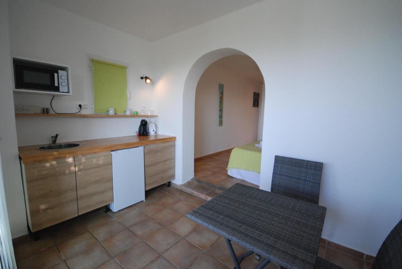 Aloasis Bed and Breakfast Grimaud Eksteriør billede