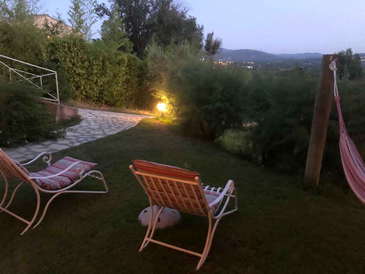 Aloasis Bed and Breakfast Grimaud Eksteriør billede