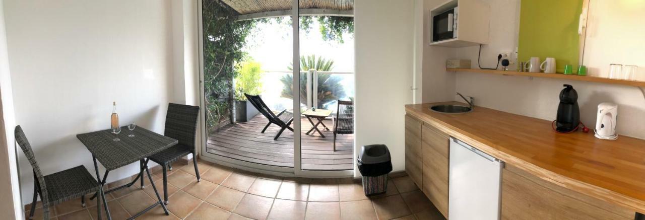 Aloasis Bed and Breakfast Grimaud Eksteriør billede